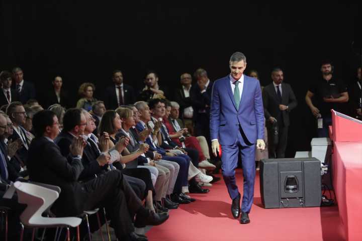 Sánchez propondrá a la UE acabar con el cambio de hora en 2026: "Ya no tiene sentido" More