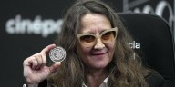 Lucrecia Martel, homenajeada con la medalla más importante del cine mexicano
