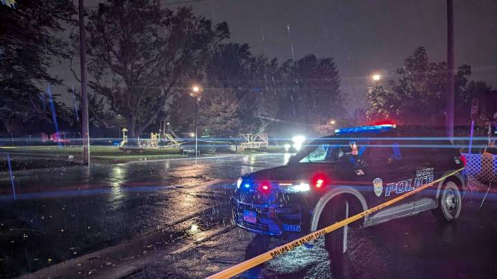 Man shot, killed in robbery in Sandy, police say