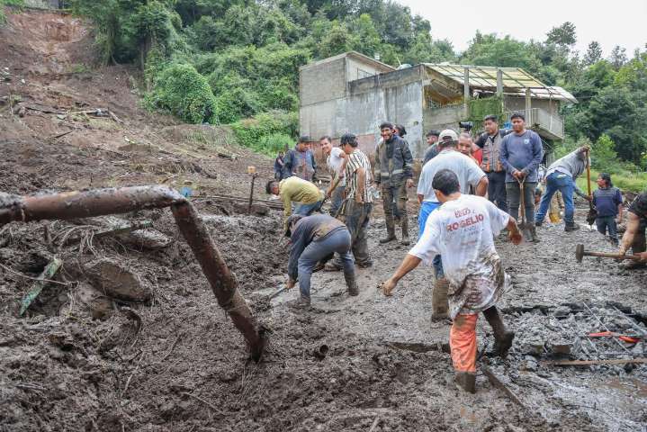 Lluvias azotan Hidalgo, Puebla, Querétaro y Veracruz: van 32 muertos