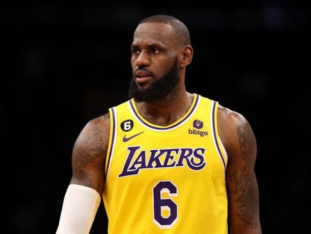Retirement or marketing gimmick? Cryptic LeBron video sets Internet buzzing