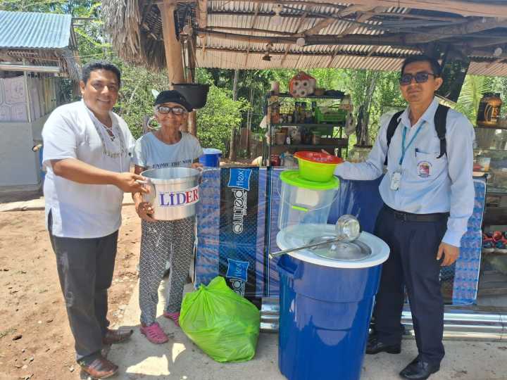 Entregan ayuda humanitaria a familia afectada por incendio en Andiviela