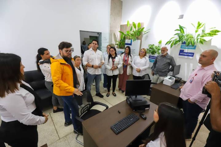 Humnt inaugura Oficina de atención al paciente