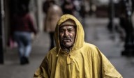 Lluvias fuertes y chubascos seguirán azotando el miércoles a la mitad del país