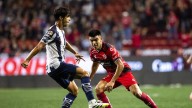 Xolos y Rayados empatan 2-2 en duelo de alto voltaje