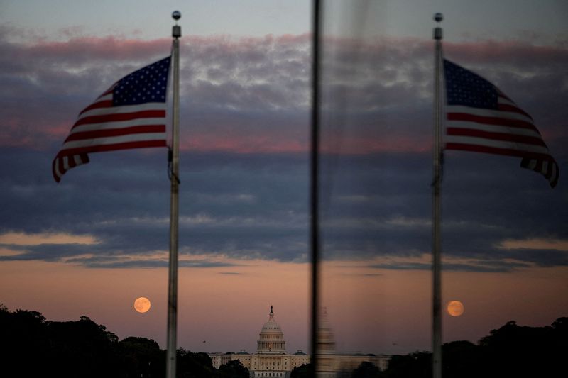 Who's to blame for the shutdown? All of the above, Reuters/Ipsos poll finds