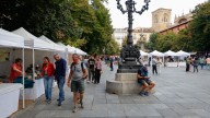 Granada da la bienvenida al Puente de la Hispanidad con la VII Feria de Oficios Artesanos
