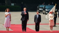El presidente de EE.UU. llegó a Tokio para firmas de acuerdos en minería