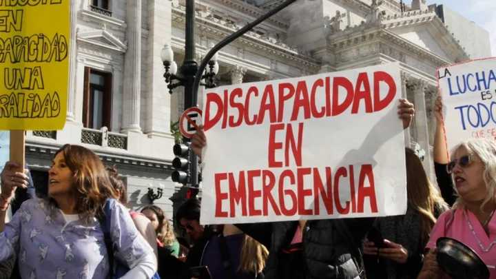 Los aumentos de las prestaciones anunciados por el Gobierno incumplen la Ley de Emergencia en Discapacidad
