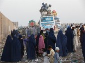 Pakistani forces shut Afghan refugee camps in Balochistan