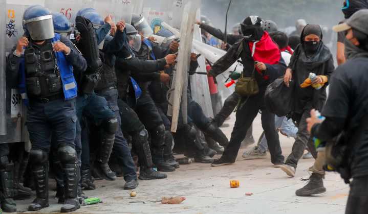 Hay 16 policías hospitalizados tras violencia en marcha del 2 de octubre en CDMX