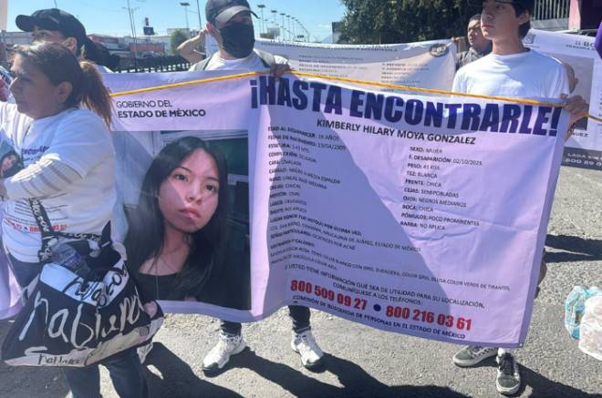 Bloqueo en Periférico Norte por desaparición de Kimberly en Naucalpan