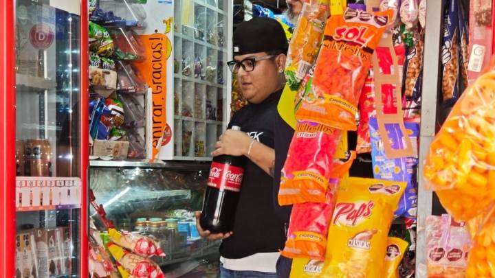 Alza en refrescos: dudan que aumento a impuesto reduzca el consumo