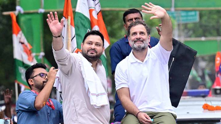 Mahagathbandhan's show of unity after seat-sharing discord; Rahul Gandhi, Tejashwi Yadav to address joint rallies in Bihar