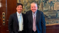 Santiago Caputo recibió en la Casa Rosada al estratega republicano Barry Bennett