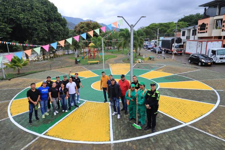 Policía lidera recuperación del Malecón en La Plata, Huila