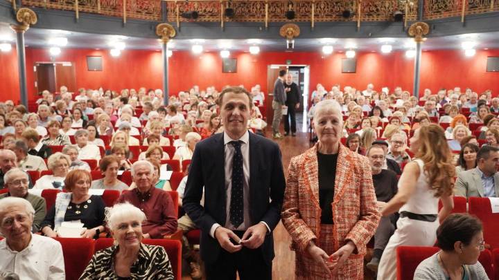 La Diputación de Valladolid homenajea a los mayores: "Son el centro de las políticas"