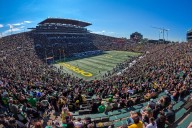Point spread narrows for top matchup of Oregon