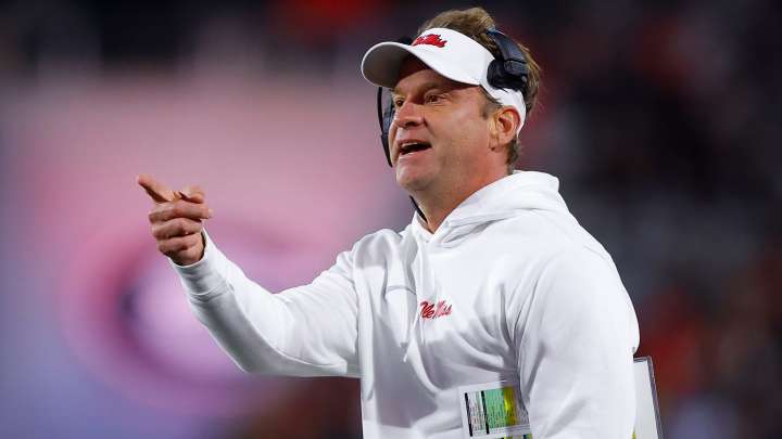 Paul Finebaum picks more desirable job between LSU, Florida