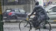 IMD predicts very heavy rain; various districts warned