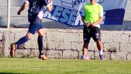 Newbery goleó y sigue arriba en el Zonal "A"