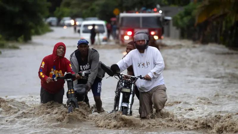Más de un millón 200 mil usuarios sin agua potable en Dominicana (+Foto)