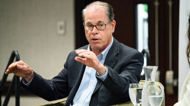 Braun calls legislature into special session to address redistricting
