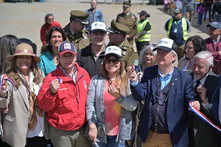 Gobierno del Maule y Municipalidad de Curicó inauguran la IV Feria de Juntas de Vecinos del Sector Nororiente