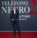 Demián Bichir brilla en la cinta “Teléfono negro 2”