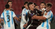 Así fue el brutal codazo de Tahiel Jiménez al final del México vs Argentina del Mundial Sub