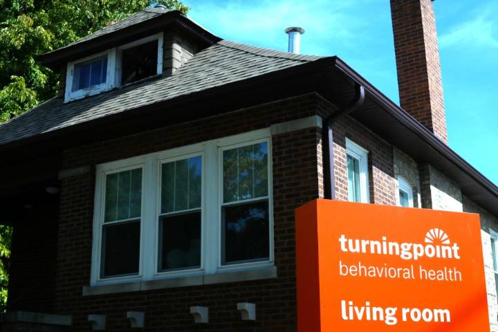 Free Evanston 'living room' therapy for people in crisis celebrates one year