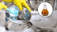 Te explico por qué deberías lavar las ollas con vinagre: un truco impresionante