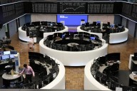 Los bonos en dólares subieron 25% y el riesgo país se hundió 400 puntos