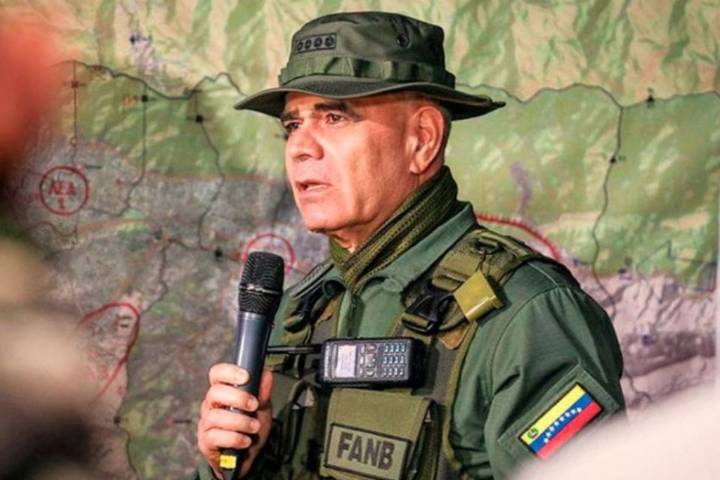 Padrino: Impedimos la guerra, pero debemos prepararnos ante las amenazas serias de EEUU