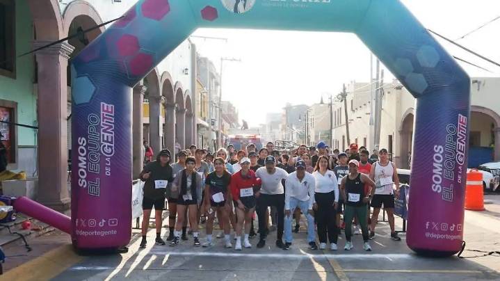 COMUDE Huanímaro invita a participar en la carrera atlética de Día de Muertos