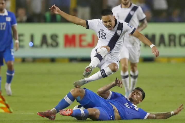 0-1. Guatemala hunde a El Salvador y recupera la esperanza