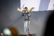 Concert review: Chris Brown dances through 20 years of music