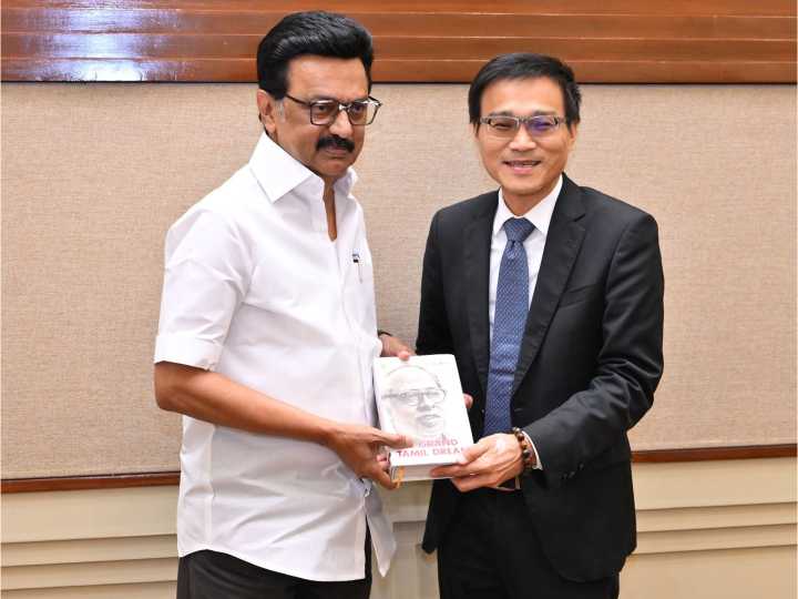 Foxconn commits Rs. 15,000 crore in investments and 14,000 jobs