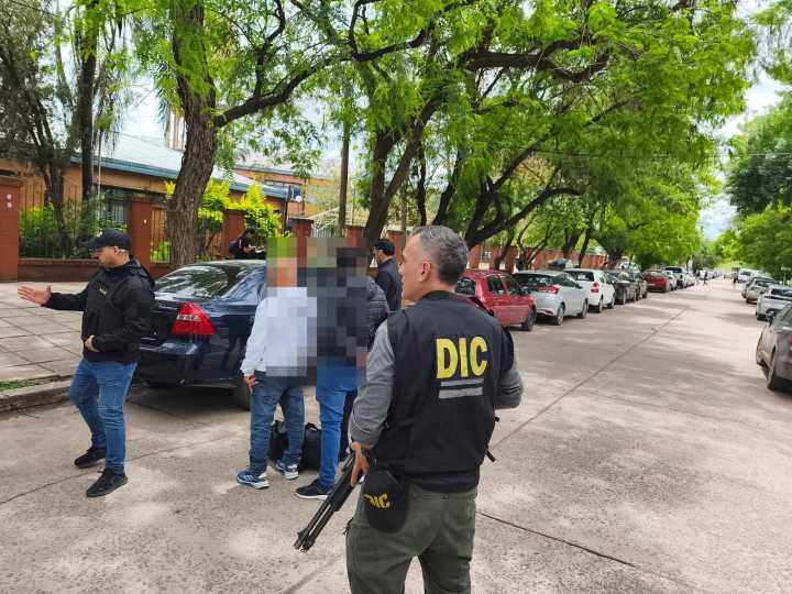 Detuvieron a dos migrantes vinculados a un robo en Corrientes