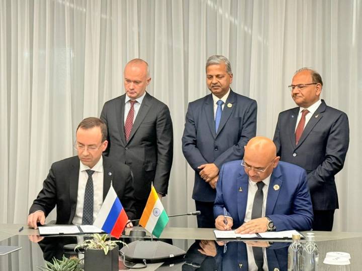 HAL and UAC Sign MoU in Moscow for Production of SJ