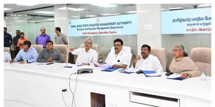 CM Stalin reviews monsoon preparedness: Heavy rain triggers severe waterlogging in Thoothukudi