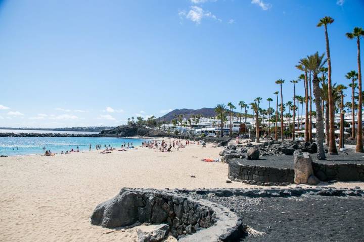 Cierran una playa en Canarias por contaminación