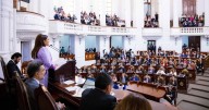 Arropada por pueblos indígenas y abandonada por el PAN, así rindió su informe Clara Brugada