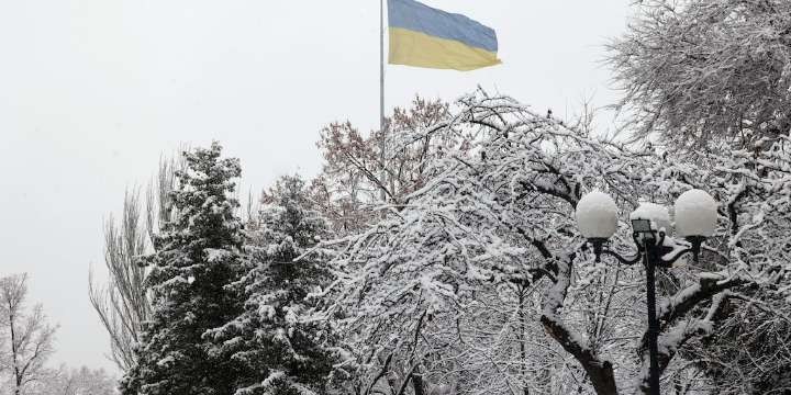 Bajas temperaturas, lluvias y nevadas: cómo el clima extremo redefine la dinámica militar en Ucrania