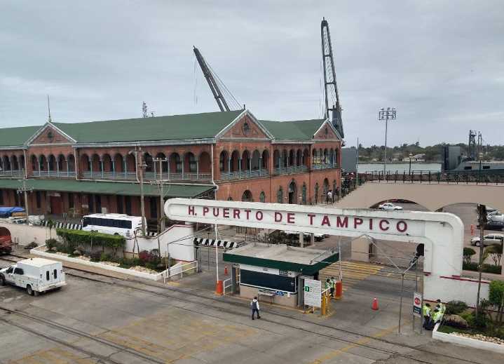 Ex mando de la Aduana Marítima de Tampico obtiene suspensión provisional por ‘huachicol fiscal’