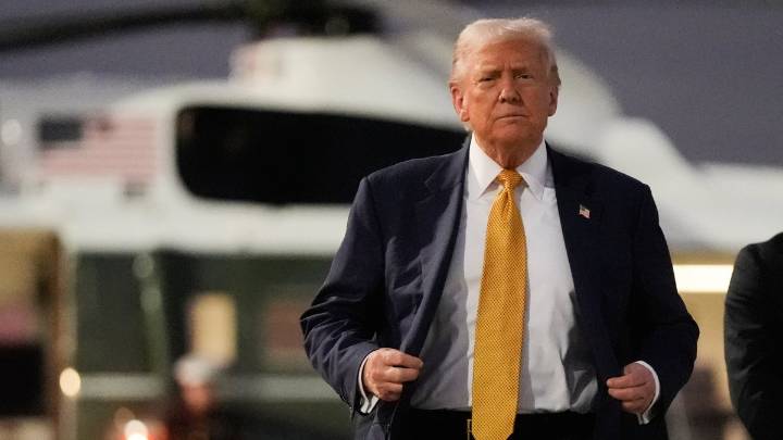 Live updates: Trump in Japan; government shutdown hits Day 28