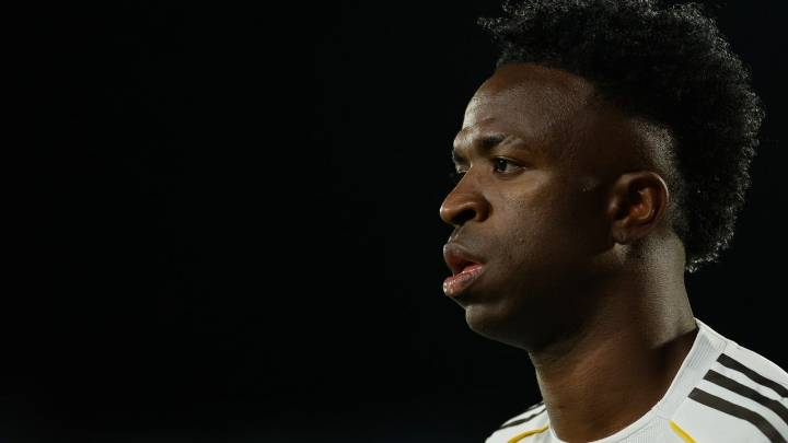 Vinicius se disculpó por su reacción al ser sustituido en el triunfo ante el Barcelona, pero dejó por fuera a Xabi Alonso: “A veces la pasión me gana”