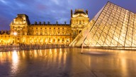 Louvre Quickly Shuts Down After Brazen Jewel Heist
