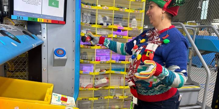 Holiday hiring forecast to fall to 16-year low as tariffs force retail pullback