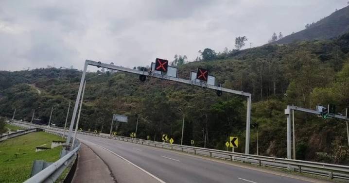 Cierre de la vía al Llano deja pérdidas por un billón de pesos en la región: Cámara de Comercio